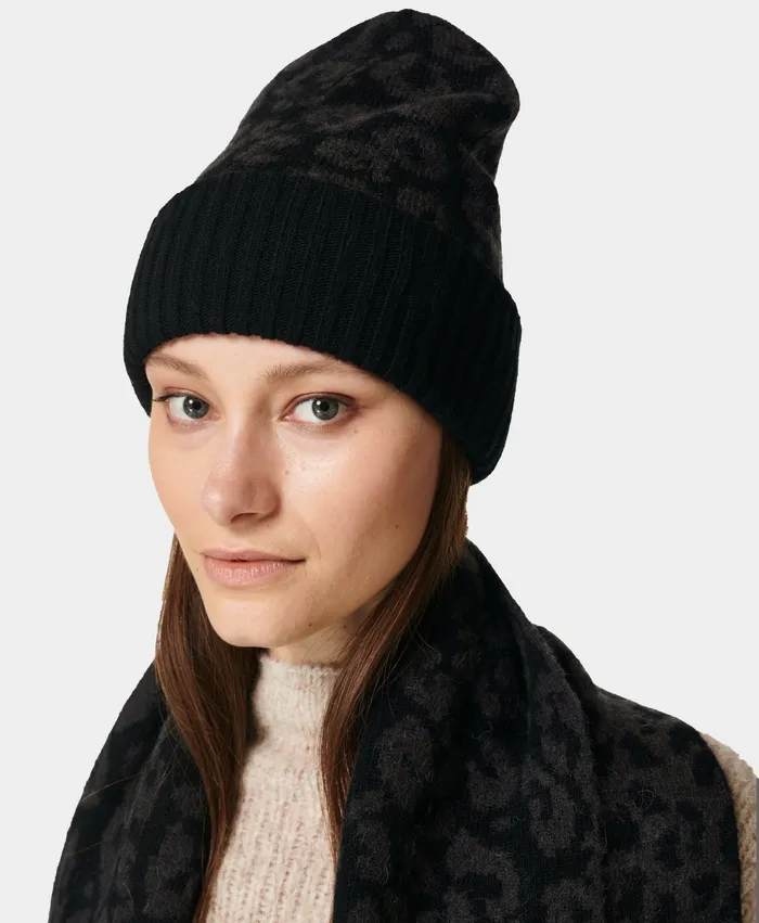 Animal Jacquard Beanie Black Leopard Paint Jacquard Hats Scarves Gloves Sweaty Betty Women