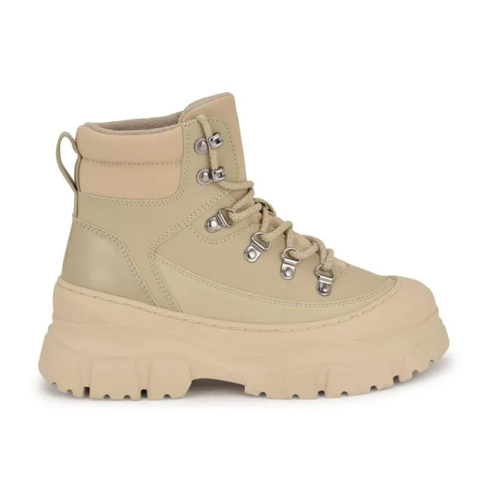 Budde Lug Sole Casual Booties Light Natural Women Nine West Boots and Booties