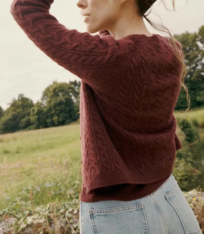 DEN Knitwear Women Dana Cable Cashmere Cardigan Dark Garnet DEN Knitwear Women Dana Cable Cashmere Cardigan Dark Garnet