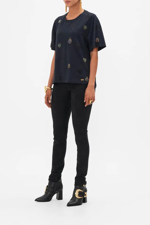 EMBELLISHED CLASSIC TEE AMSTERGLAM Amsterglam Womens Camilla Tees