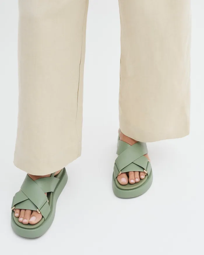 FLAT SANDALS jomercer Women Marley flat sandals pistachio green leather