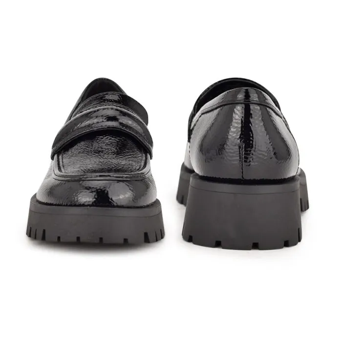 Garren Lug Sole Loafers Black Women Nine West Flats