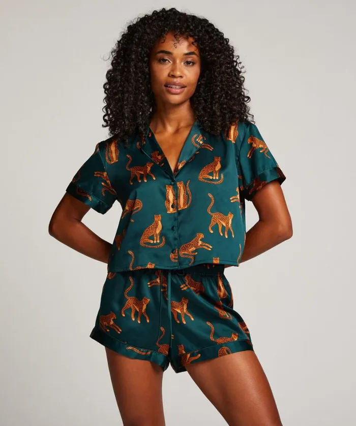 Hunkemller Satin ShortSleeved Jacket 8211 Green Green 8211 Women Hunkemller Satin ShortSleeved Jacket 8211 Green Green 8211 Women