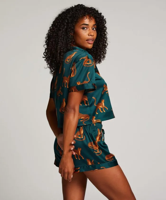 Hunkemller Satin ShortSleeved Jacket 8211 Green Green 8211 Women Hunkemller Satin ShortSleeved Jacket 8211 Green Green 8211 Women