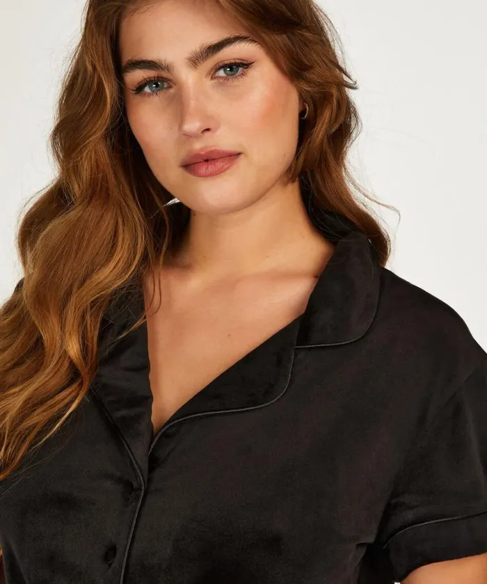 Hunkemller Short Sleeve Velour Jacket 8211 Black Black 8211 Women