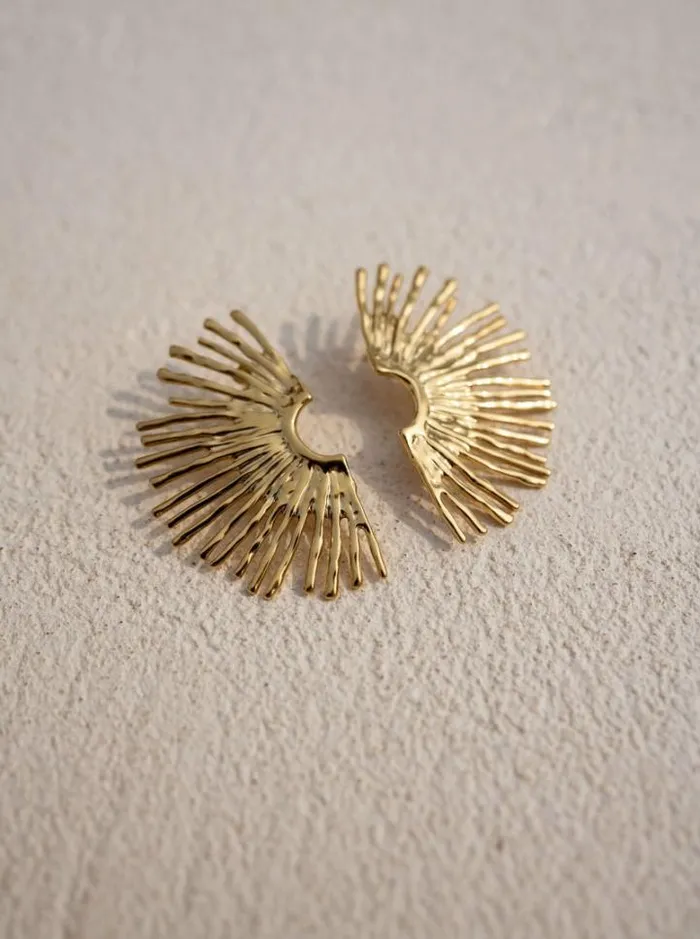 Jewelry and Accessories Earrings Easy Clothes Golden Frika Earrings Golden