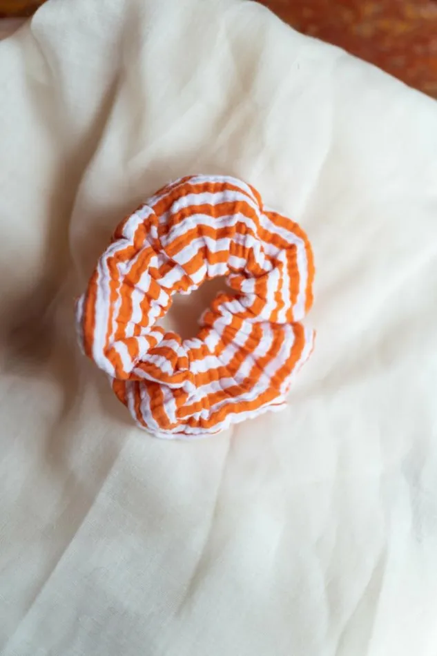 Jewelry and Accessories Hair Clips Easy Clothes Orange And Ecru Striped Devo Scrunchy Orange And Ecru