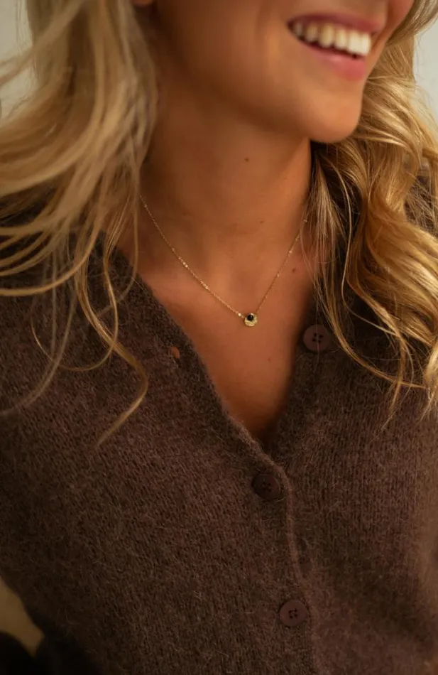 Jewelry and Accessories Necklaces Easy Clothes Golden Reno Necklace Jewelry and Accessories Necklaces Easy Clothes Golden Reno Necklace