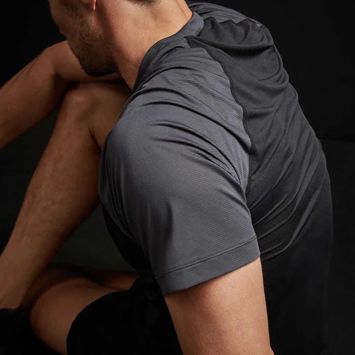 MEN James Perse Performance Tops Two Tone Short Sleeve Raglan Crew Blackslate
