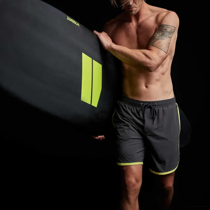 MEN James Perse SHORTS YOSEMITE Curved Hem Board Short Carbonneon