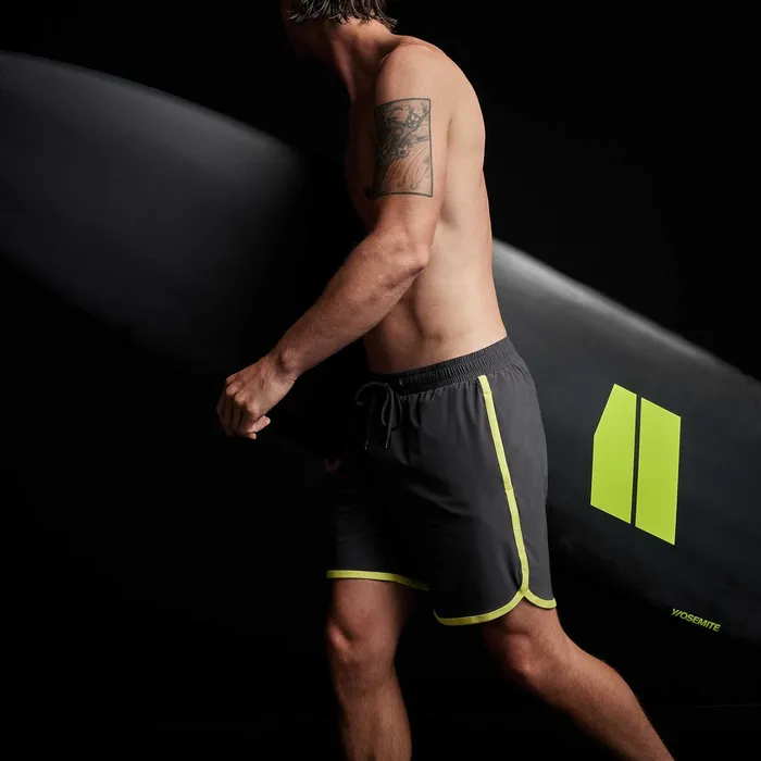 MEN James Perse SHORTS YOSEMITE Curved Hem Board Short Carbonneon