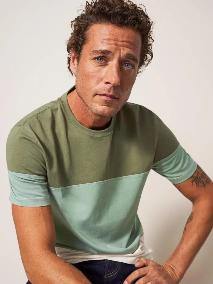 Men TSHIRTS White Stuff Linwood Colourblock SS Tee Dusty Green