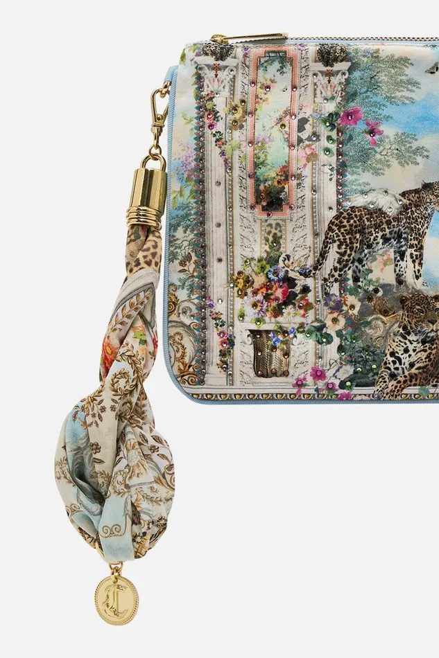 SCARF CLUTCH WE ALWAYS HAVE ALEXANDRIA We Always Have Alexandria WomensMens Camilla Clutches