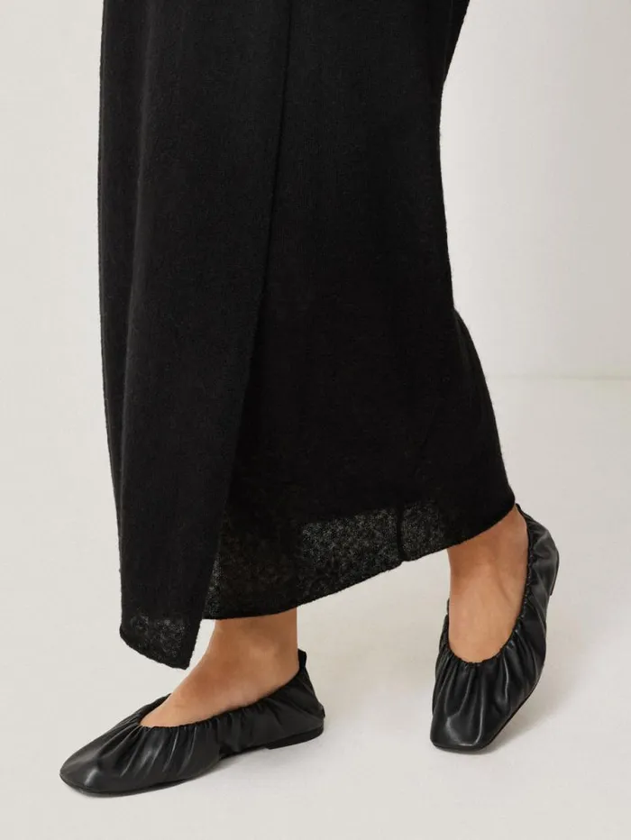 Soft Gauzy Knit Skirt Black Women Jigsaw Knitwear and Cashmere