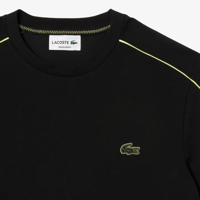 TShirts Men Lacoste Men039s Regular Fit Technical Piqu Print TShirt Black Flashy Yellow 6vt