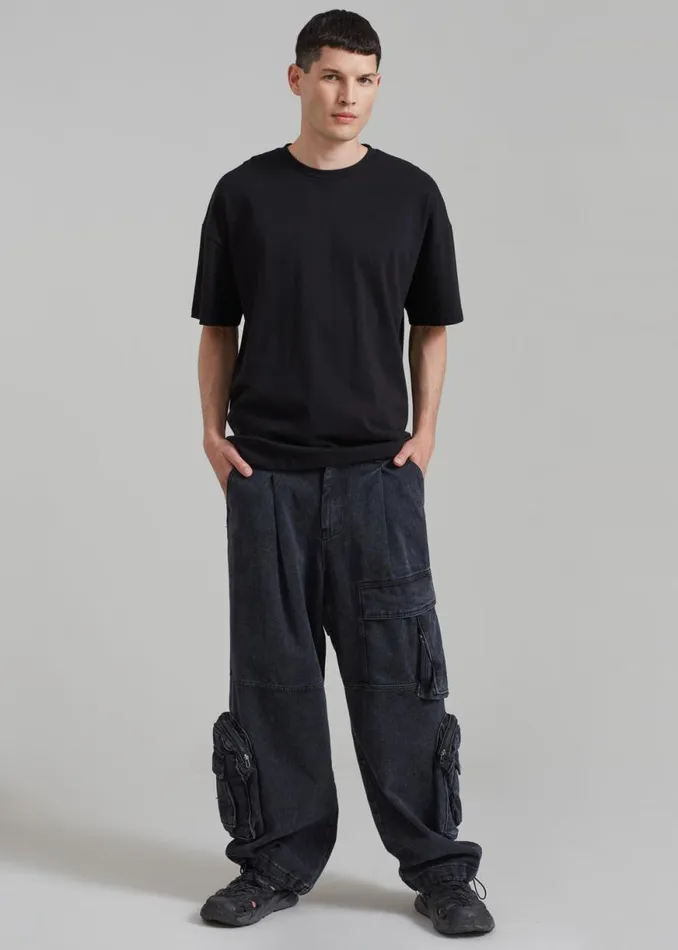 The Frankie Shop Lenny Cargo Jeans 8211 Black Washed Shop Denim