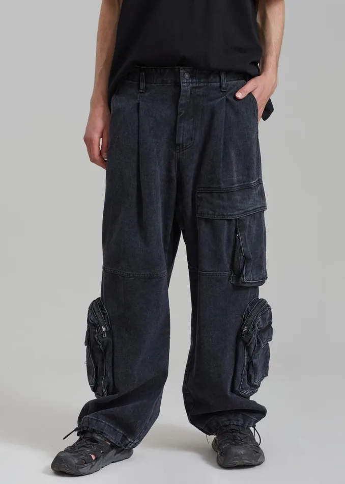 The Frankie Shop Lenny Cargo Jeans 8211 Black Washed Shop Denim