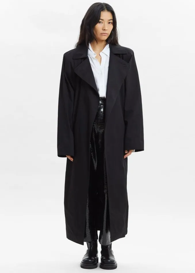 The Frankie Shop Marisol Box Shoulder Trench 8211 Black Shop Outerwear