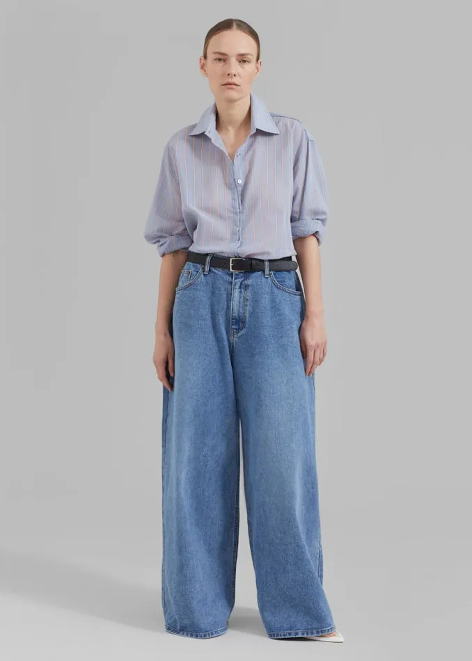 The Frankie Shop Sasha Wide Leg Jeans 8211 Worn Wash Shop Clothing