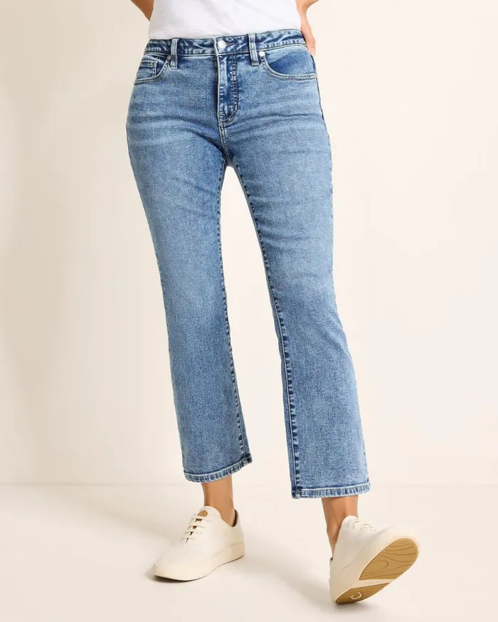 Tommy Bahama Jeans MidRise Cropped Mini Bootcut Jeans Med Azul Wash 8211 Women
