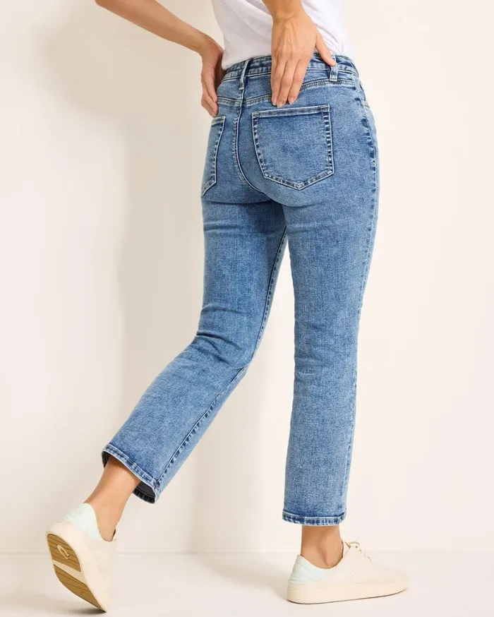 Tommy Bahama Jeans MidRise Cropped Mini Bootcut Jeans Med Azul Wash 8211 Women