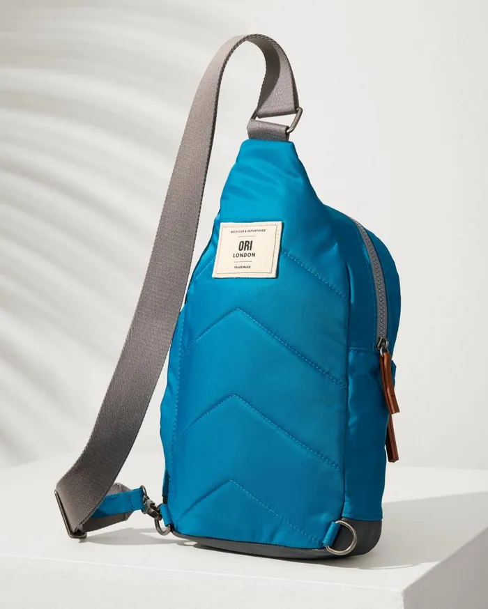 Tommy Bahama Luggage and Travel Willesden Seaport Sling Bag Seaport 8211 Beach and HomeMen Tommy Bahama Luggage and Travel Willesden Seaport Sling Bag Seaport 8211 Beach and HomeMen
