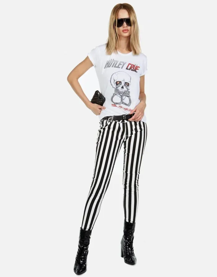 Wolf Too Fast For Love Onyx Women Lauren Moshi Short Sleeve