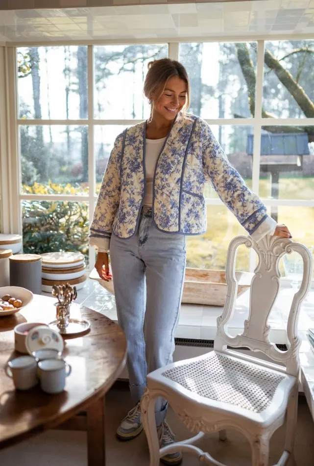 Women039s Clothing Jackets Easy Clothes Ecru And Blue Floral Jomilie Jacket