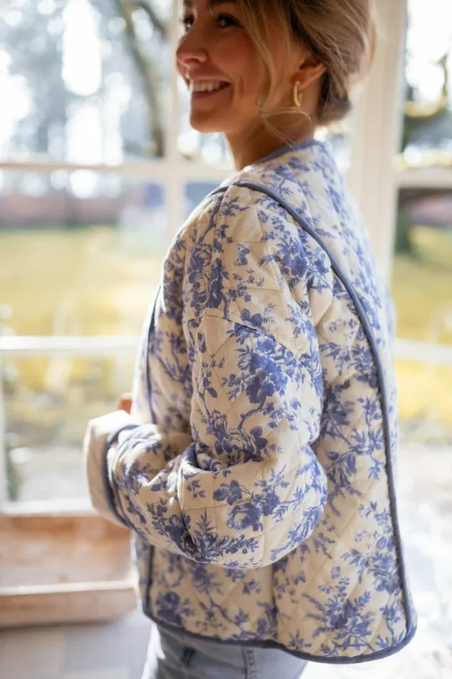 Women039s Clothing Jackets Easy Clothes Ecru And Blue Floral Jomilie Jacket