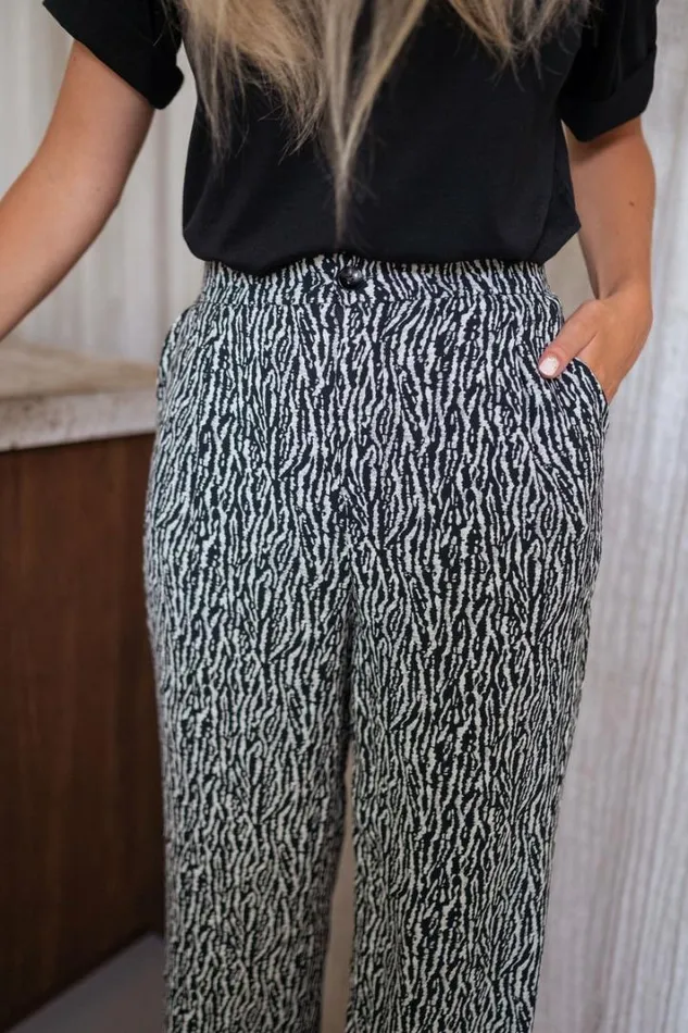 Women039s Clothing Pants and Jeans Easy Clothes Black And Ecru Trent Zebra Pants