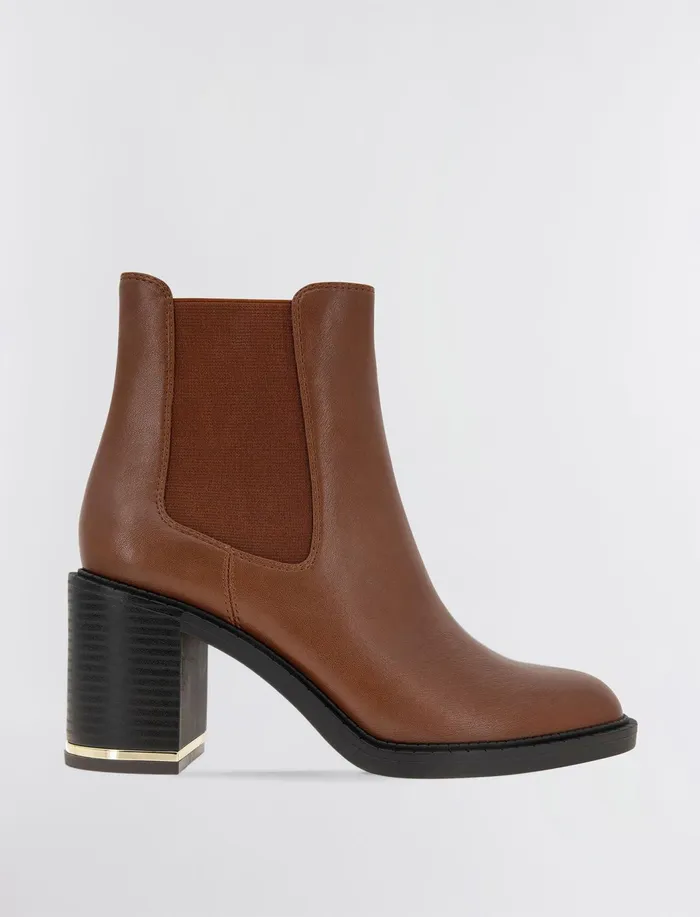 Women BCBGeneration BCBG Brown Boxxa Chelsea Boot Sugar Almond
