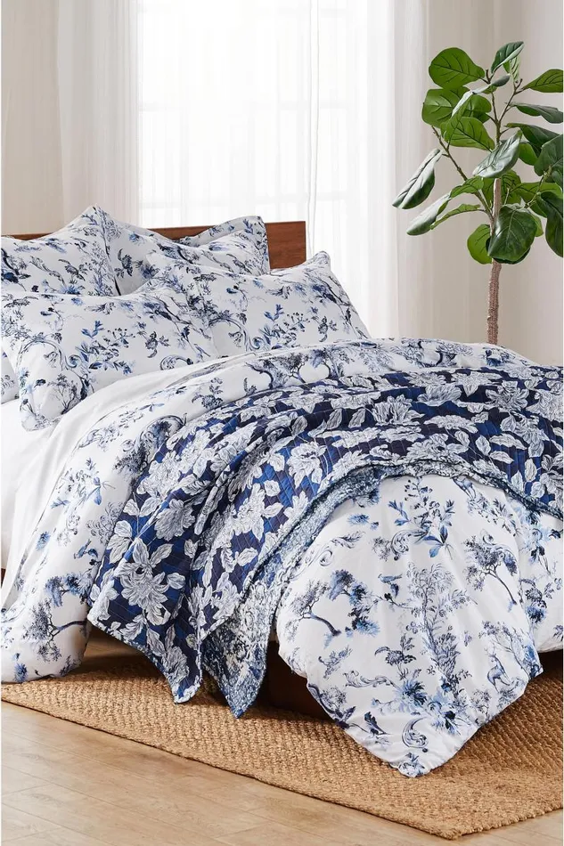 Women Bedding Johnny Was Filo Reversible Quilt King Filo Women Bedding Johnny Was Filo Reversible Quilt King Filo