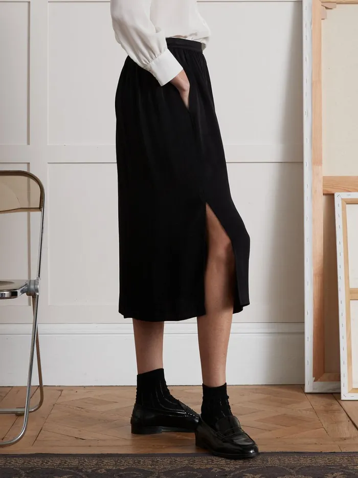 Women Clothing Cyrillus Satiny Crepe MidLength Skirt With Slit Noir