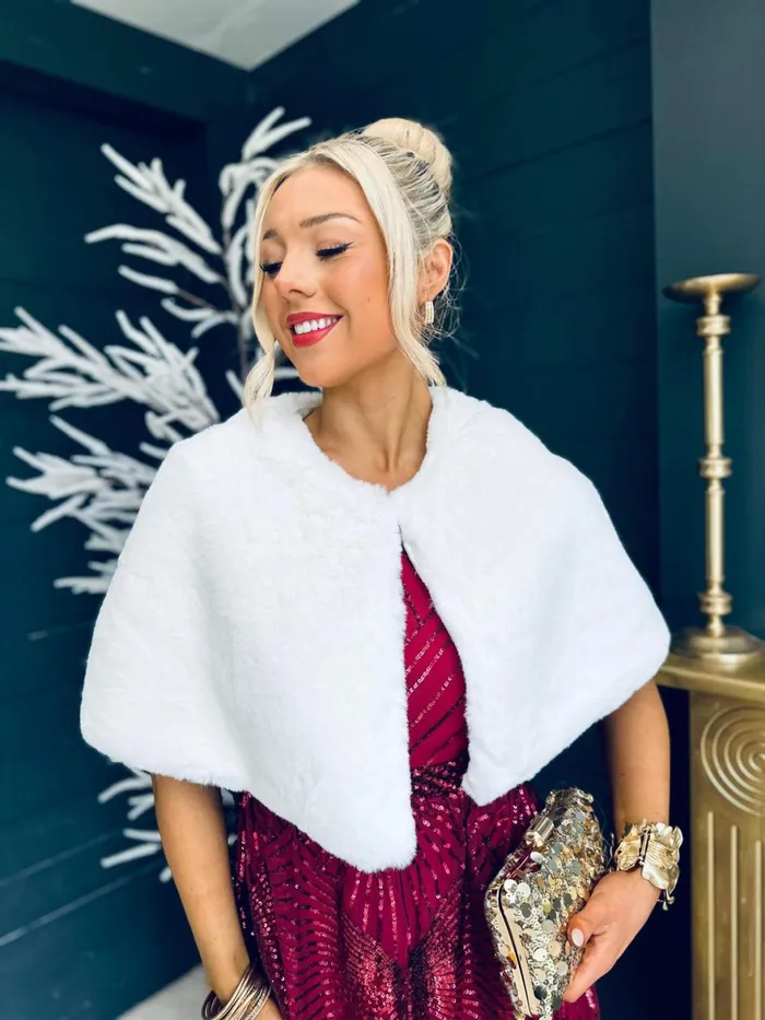 Women Coats and Jackets Canella Lane Janett Faux Fur Shawl White