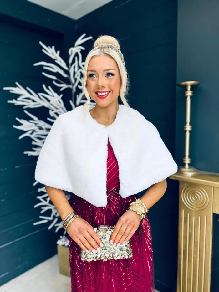 Women Coats and Jackets Canella Lane Janett Faux Fur Shawl White