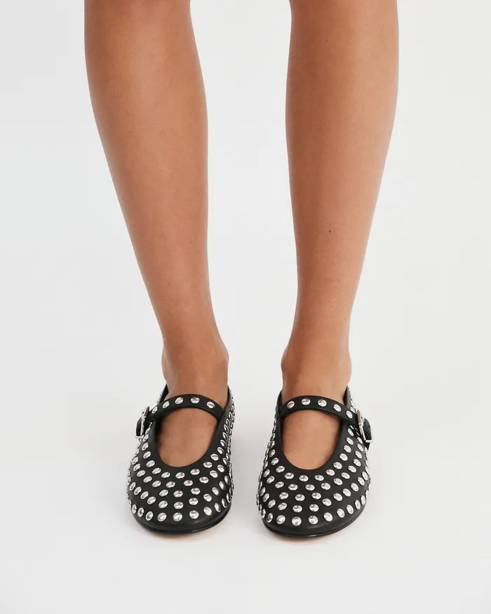 Women Gigi casual flats black leather CASUAL jomercer