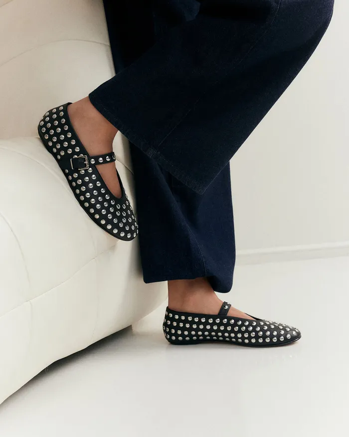 Women Gigi casual flats black leather CASUAL jomercer