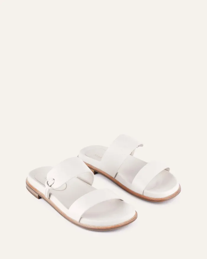 Women Hayes flat sandals off white leather FLAT SANDALS jomercer Women Hayes flat sandals off white leather FLAT SANDALS jomercer