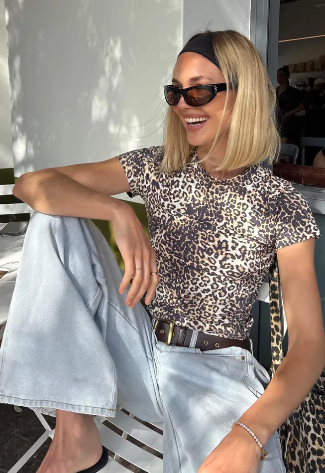 Women Lioness Fashion Tops CLUBHOUSE TEE Leopard Fade Women Lioness Fashion Tops CLUBHOUSE TEE Leopard Fade