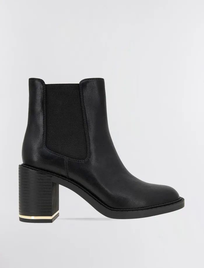 Women Shoes BCBG Black Boxxa Chelsea Boot Black