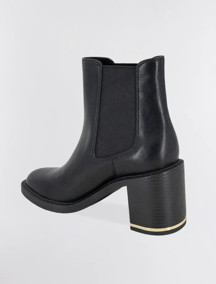 Women Shoes BCBG Black Boxxa Chelsea Boot Black