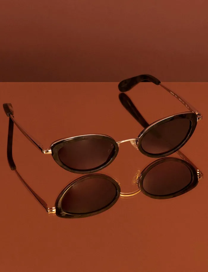 Women Sunglasses BCBG GoldDemi 1994 Oval Sunglasses Golddemi