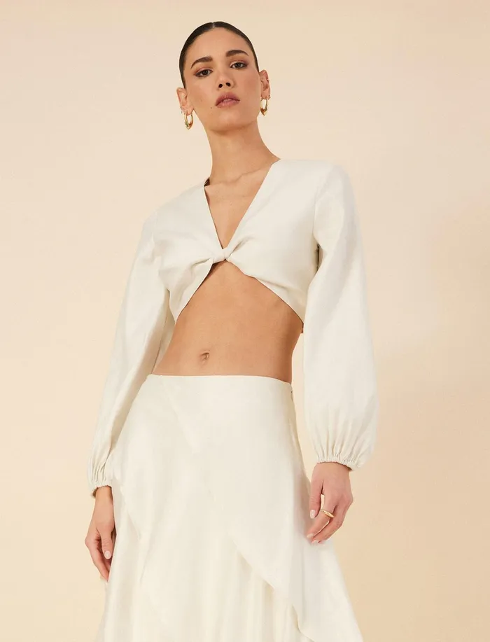 Women Tops BCBG Twist Front Crop Top Gardenia