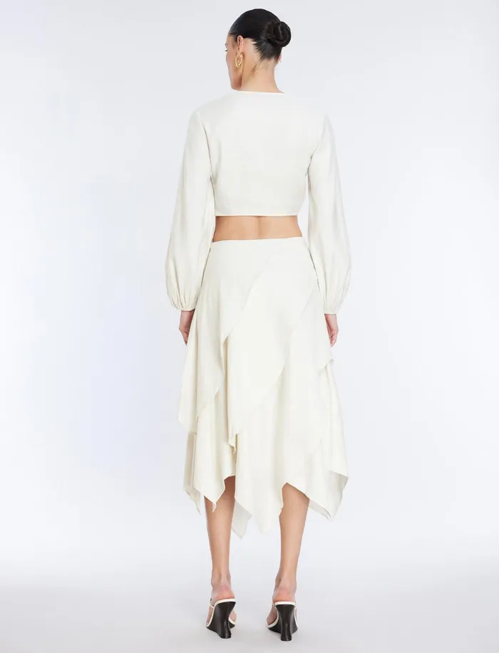 Women Tops BCBG Twist Front Crop Top Gardenia