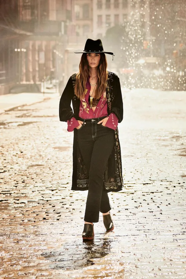Women Tops Johnny Was VINTAGE BUTTON DOWN SHIRT Cerise Women Tops Johnny Was VINTAGE BUTTON DOWN SHIRT Cerise